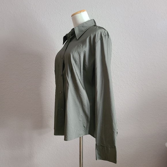 GAP top - Picture 4 of 4